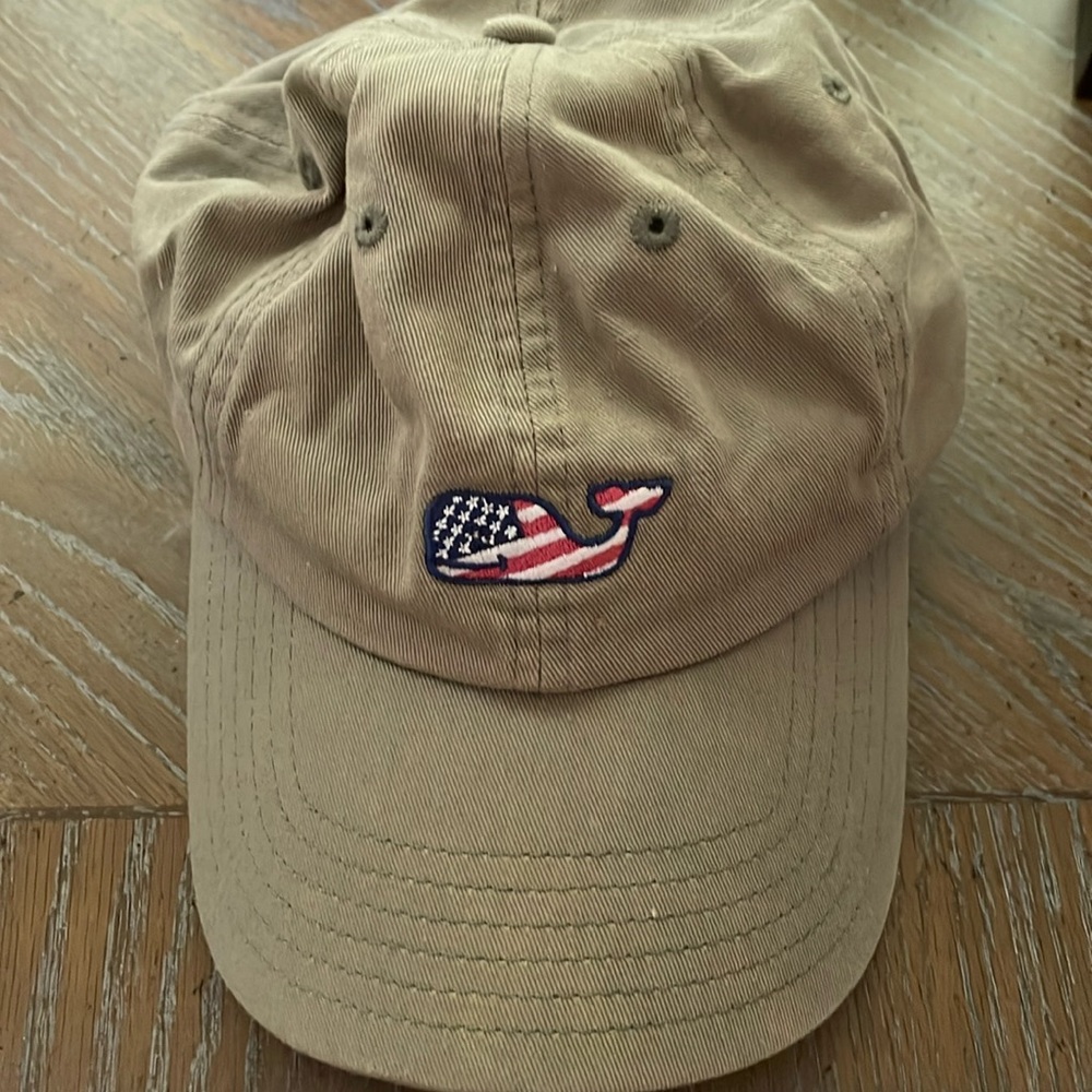 Vineyard vines hat